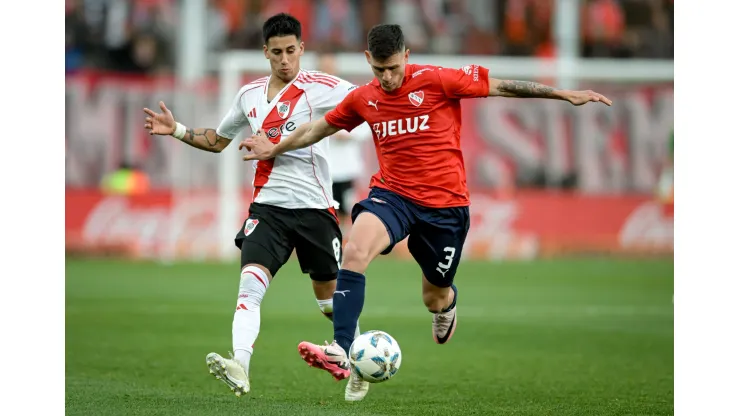 rIVER RECIBE AL ROJO