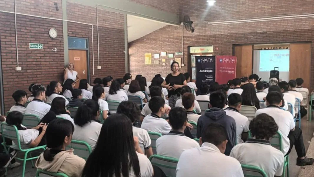94747-la-agencia-antidrogas-concientizo-a-190-estudiantes-sobre-los-perjuicios-de-las-drogas