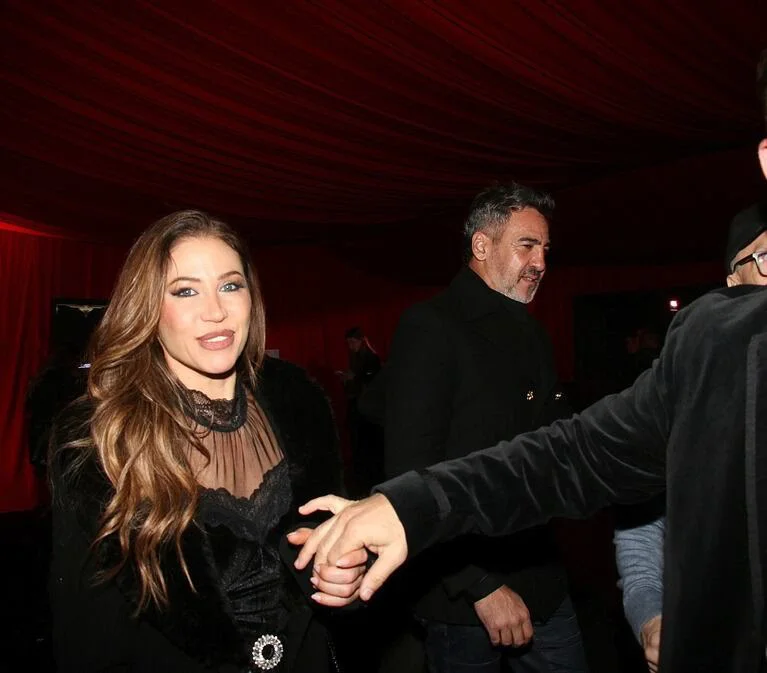 adabel-oficializo-su-noviazgo-con-rodrigo-alenaz-al-asistir-juntos-a-un-evento-foto-movilpress-Z3IMXSCRMBFXJD43VUUATFJYIE.jfif