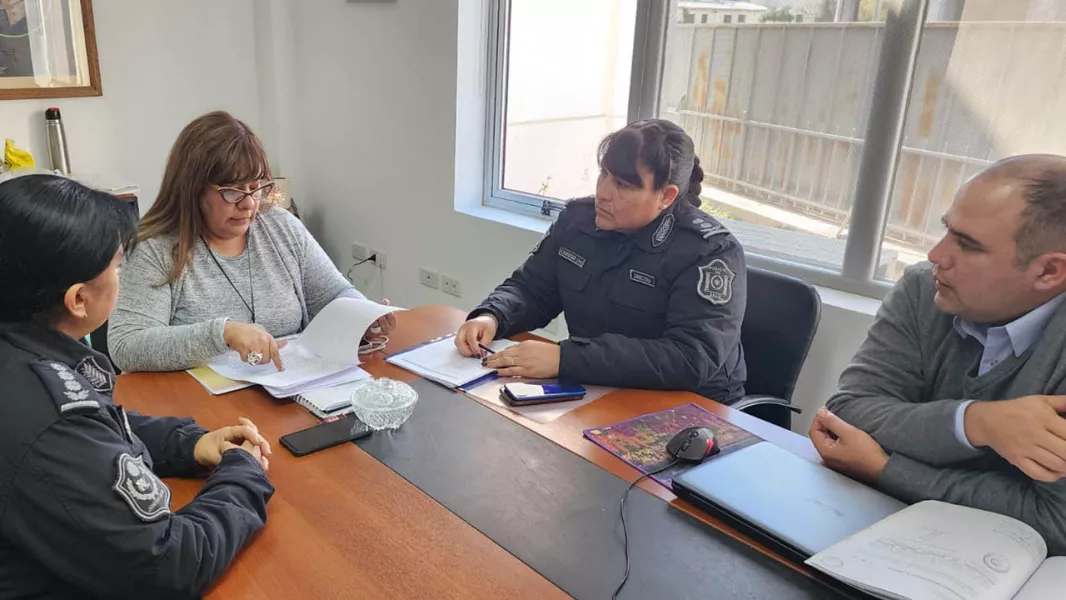 102587-gestionaron-beneficios-para-que-policias-puedan-acceder-a-propuestas-formativas