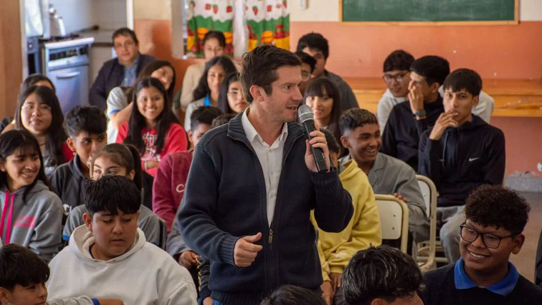 95452-ciberbullying-e-inteligencia-artificial-fueron-capacitados-240-estudiantes-del-municipio-de-campo-santo