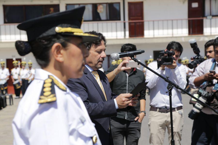 73741-con-30-anios-de-servicio-profesional-se-retira-la-primera-jefa-de-policia-del-pais