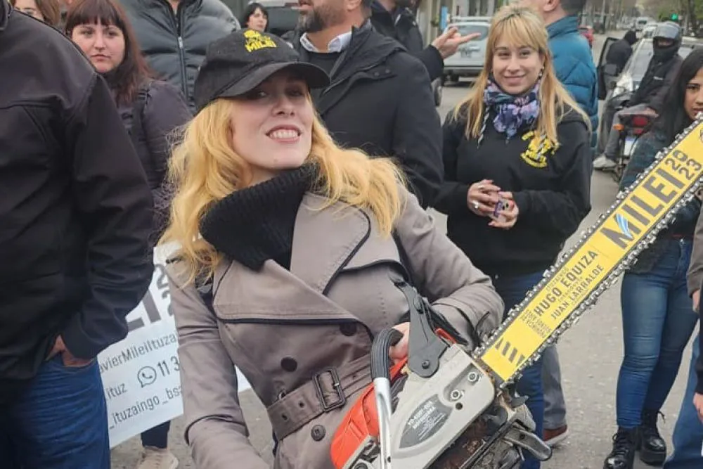 022c0efd42bb9c5a2c3c20ae618479c6_XL