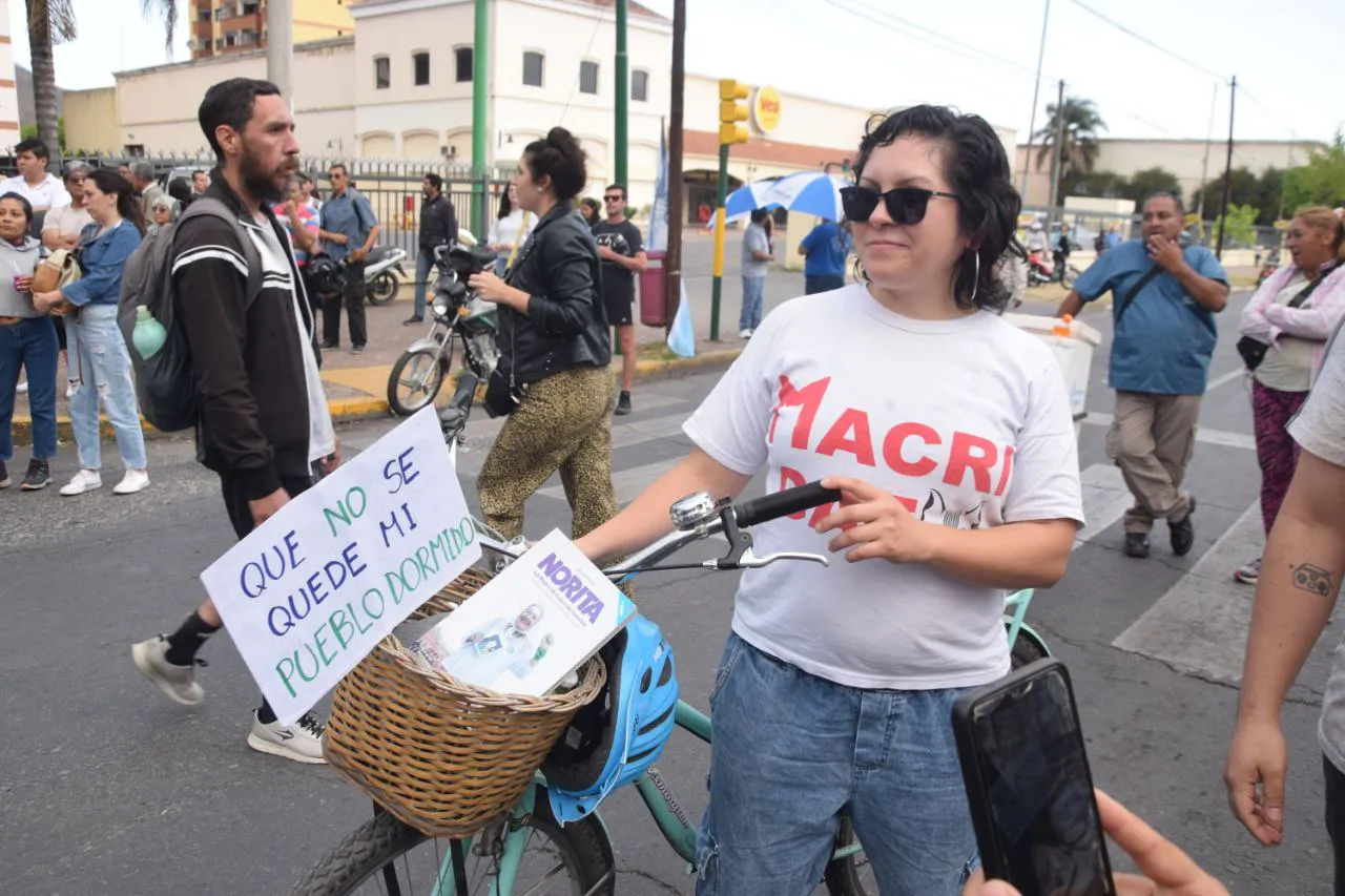 Marcha por la universidad en Salta - Oct 2 (25)