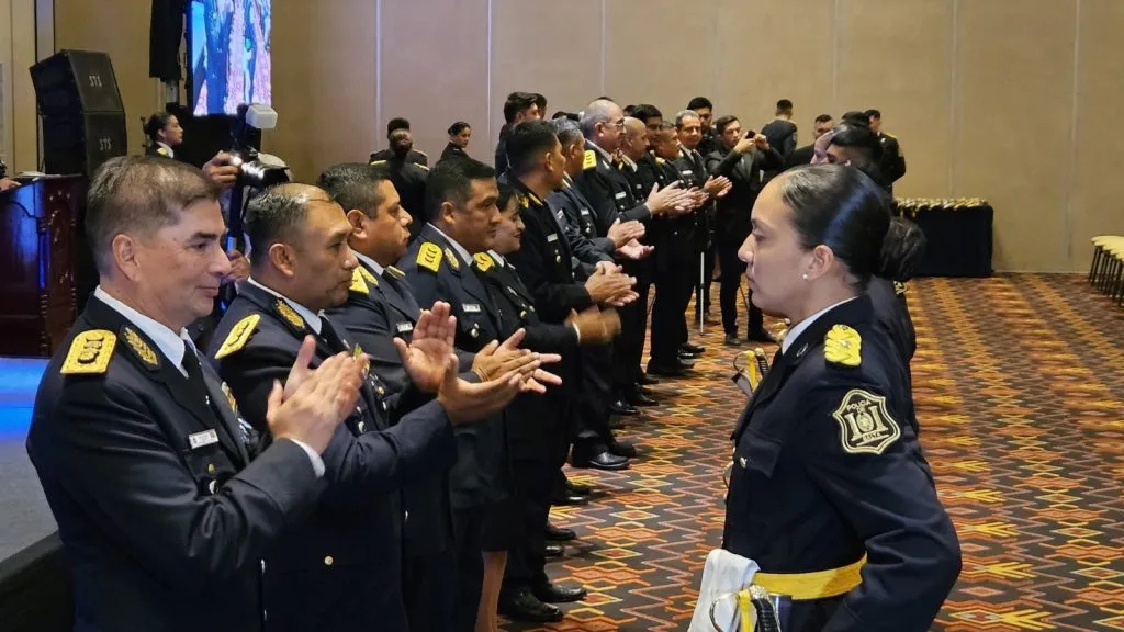 Egresados de la Policia 1