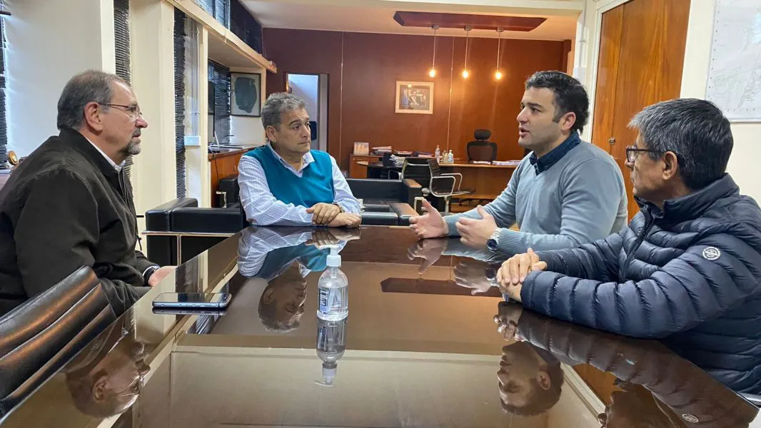 90672-evaluan-el-avance-de-las-obras-parra-reforzar-el-abastecimiento-de-agua-del-sistema-itiyuro