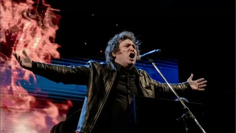 mileicantando.jpg_1756841869