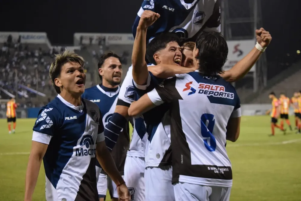 ca221c88-9dc8-4d98-9780-613df252af18