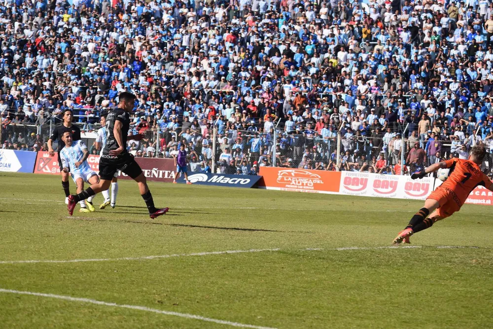 gol de Roca a Colón