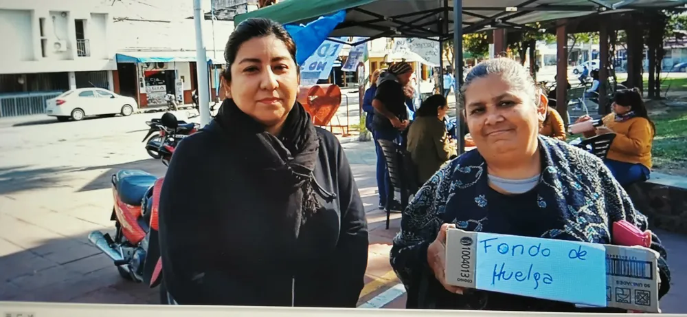 ORÁN docentes en plaza San Martín