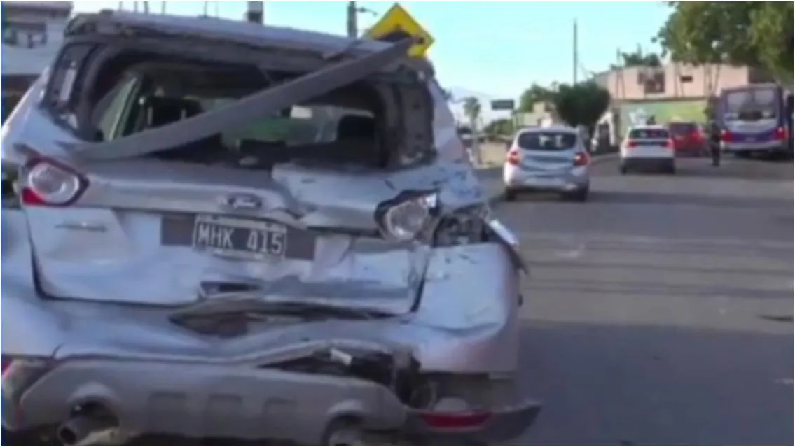 65fd6c84ea126_1135_639!