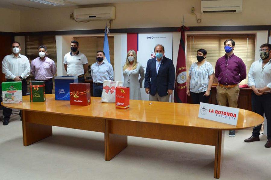 73730-defensa-del-consumidor-y-comercios-acordaron-productos-y-precios-de-canastas-navidenias