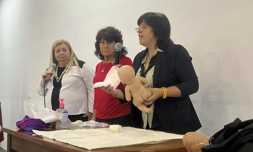 a2559332-c91e-448d-9794-ef947a2eb8f0