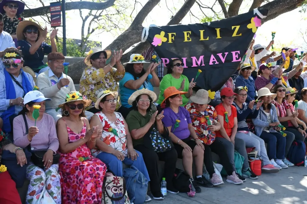 adultos mayores primavera