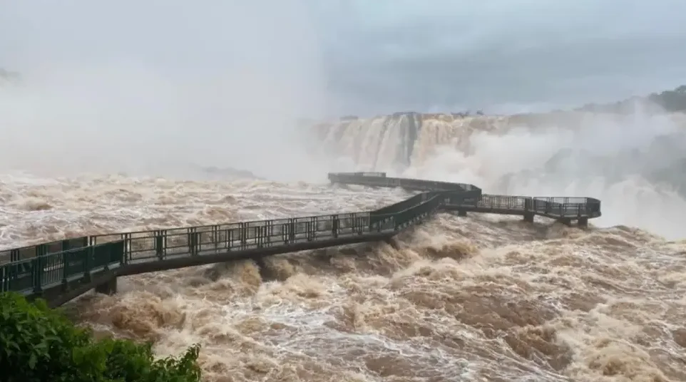 Cataratas desbordadas