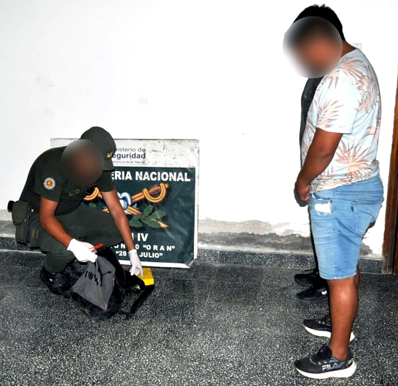 b4a002e7-a159-468c-bd05-b9ca42e32d74