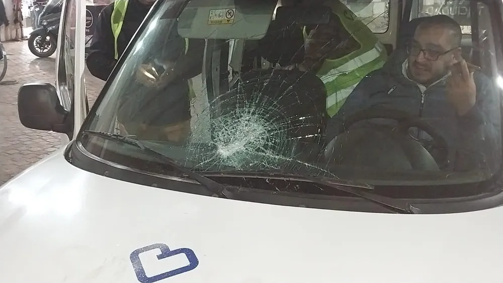 77ebff69-e809-486e-909a-6a2c76ba434e