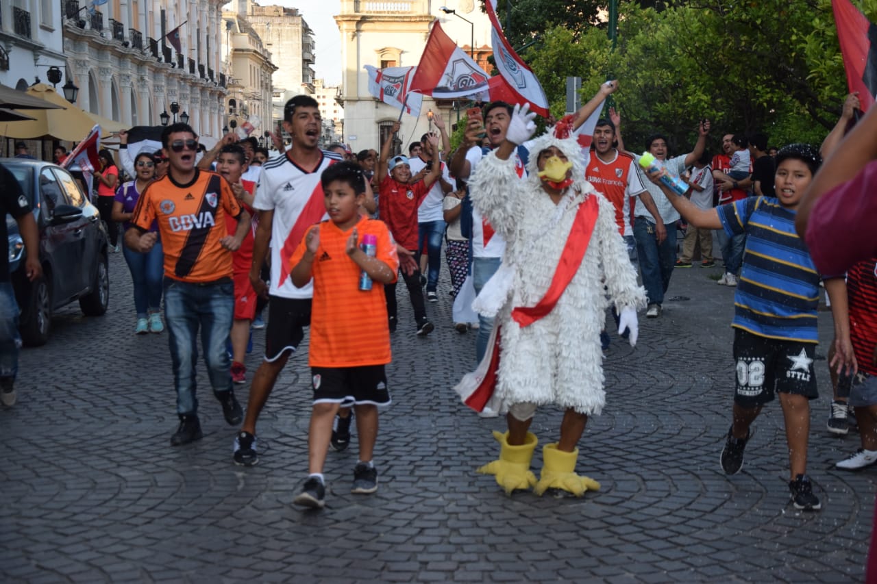 River- los festejos en Salta (20)