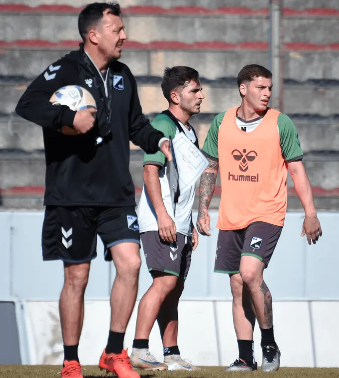 Matteo dirigió la primera práctica en Central (3)