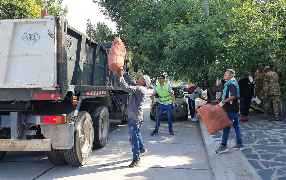 descacharrado-parque-belgrano-2