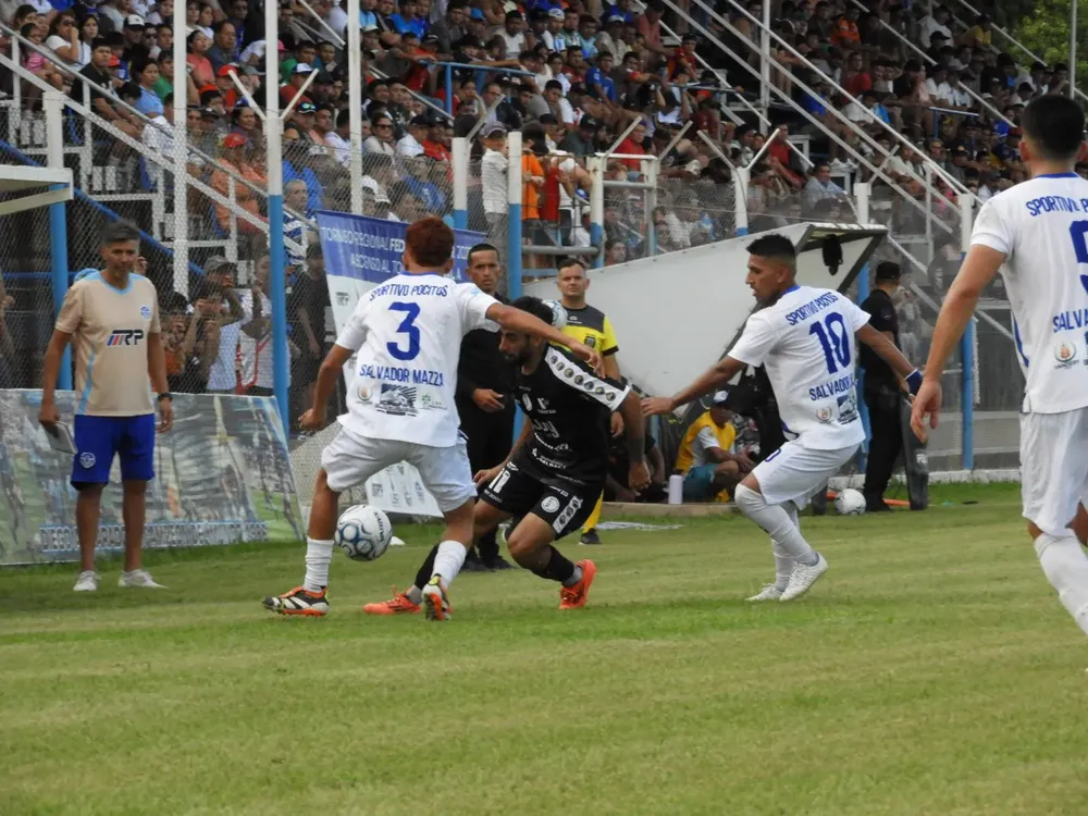 Agustín Durand Ledesma ante la marca de los pociteños