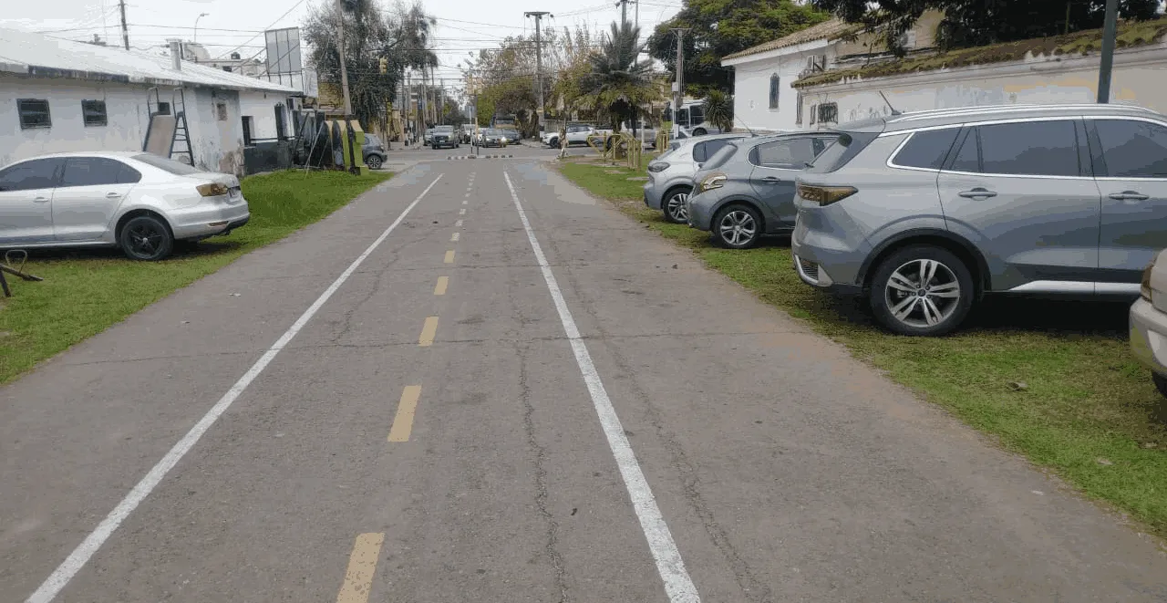 Paseo Ibazeta usado como playa de funcionarios (1)