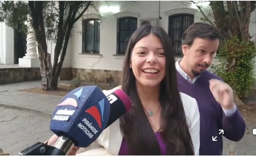 8423dacb-67b4-44a6-b76a-2c8386640f1c