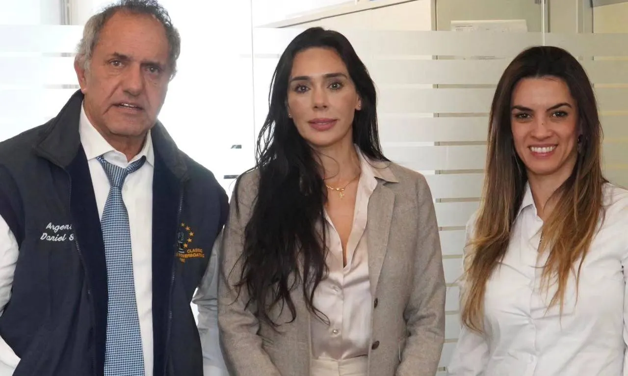 Scioli con Claudia Váquez y  (2)