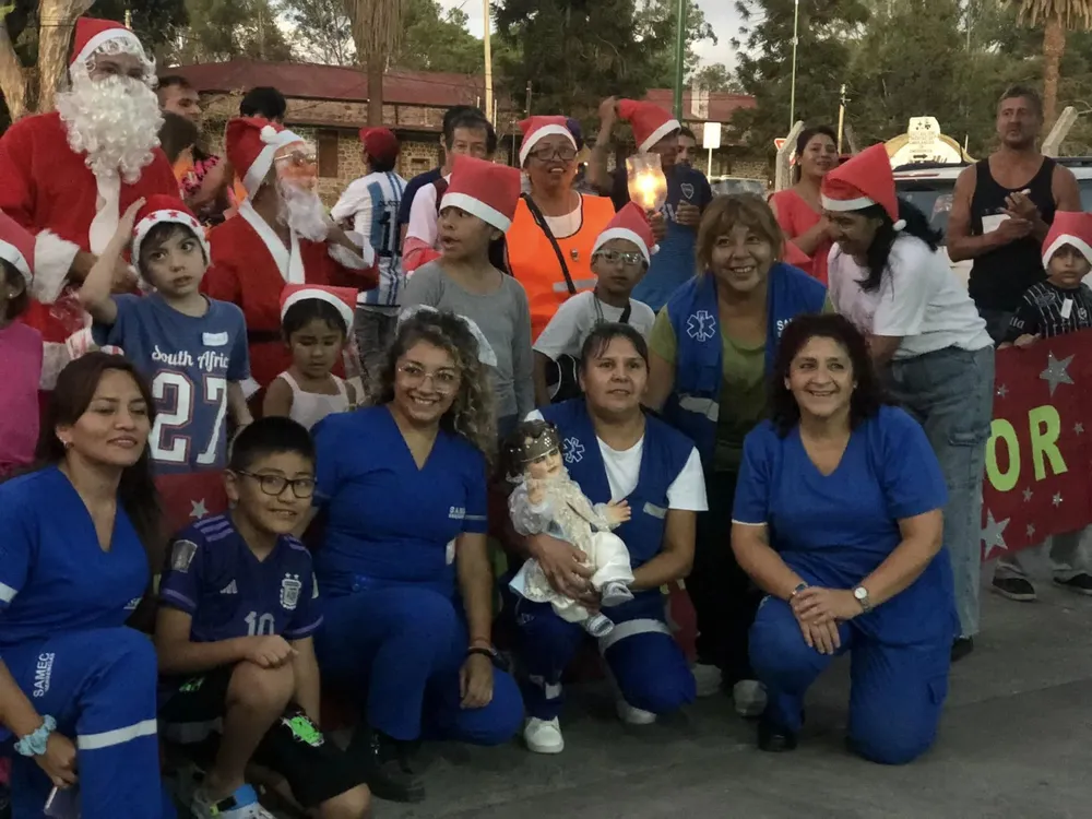 Hope llevó la Navidad alos niños internados (7)