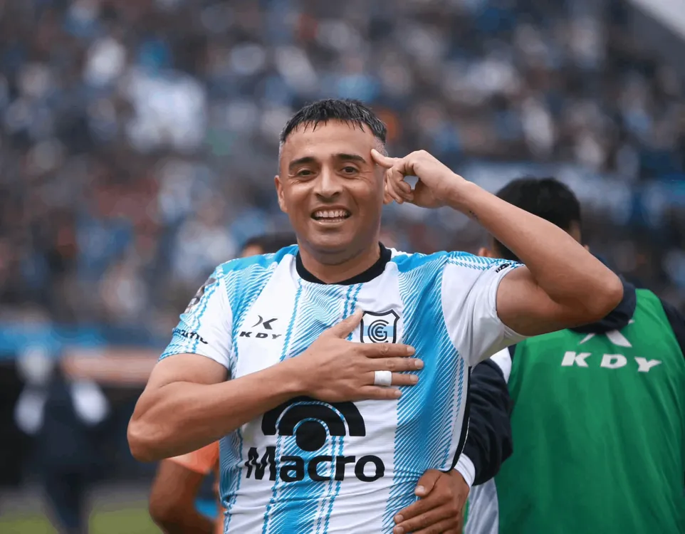 Francisco Molina pone el 2 -0 parcial