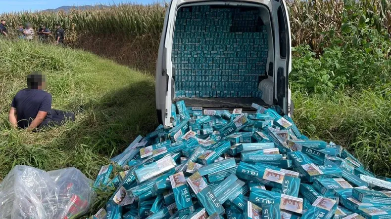 cayo-salta-una-banda-familiar-que-traficaba-cigarrillos-y-hojas-coca-bolivia (2)