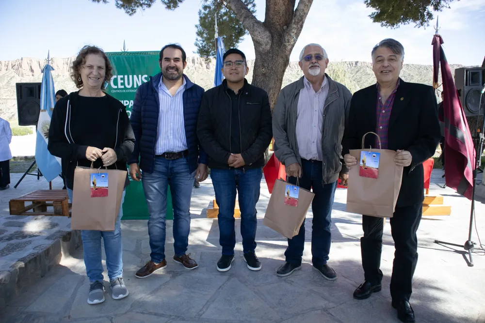 c0d794eb-4c63-44dc-8548-53c88c2843a1