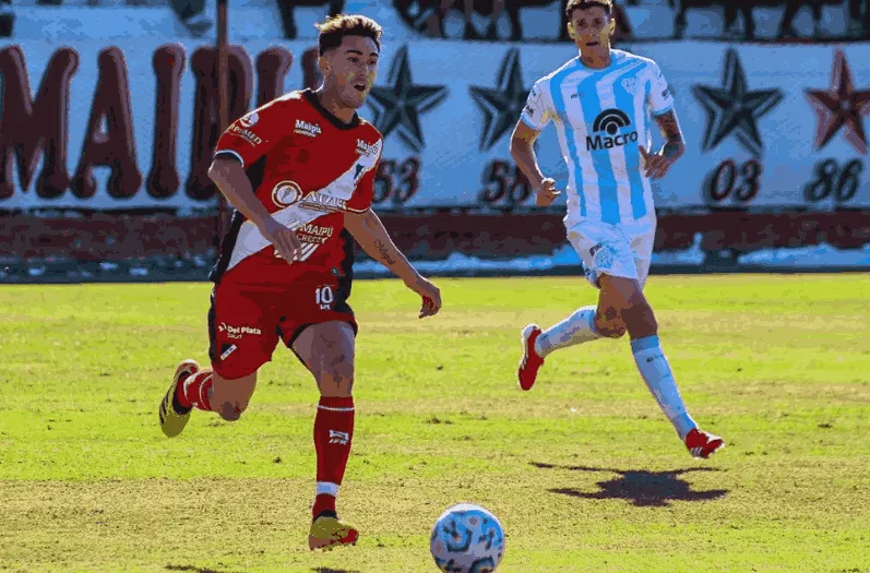 Marcelo Chelo Eggel con la pelota