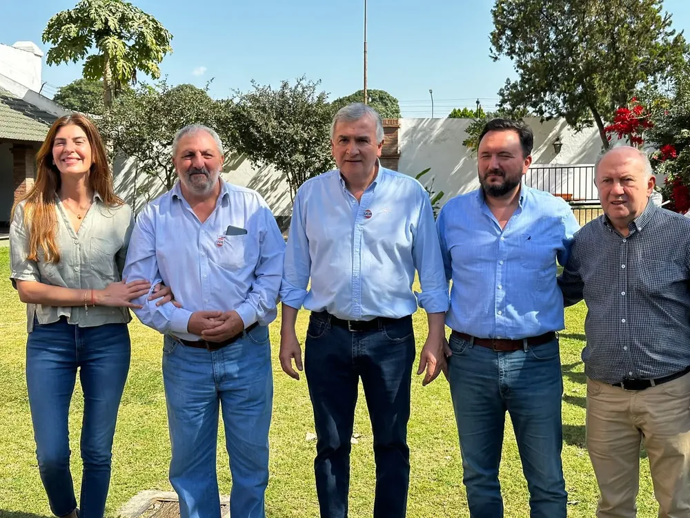 Castillo, Morales y Bettina