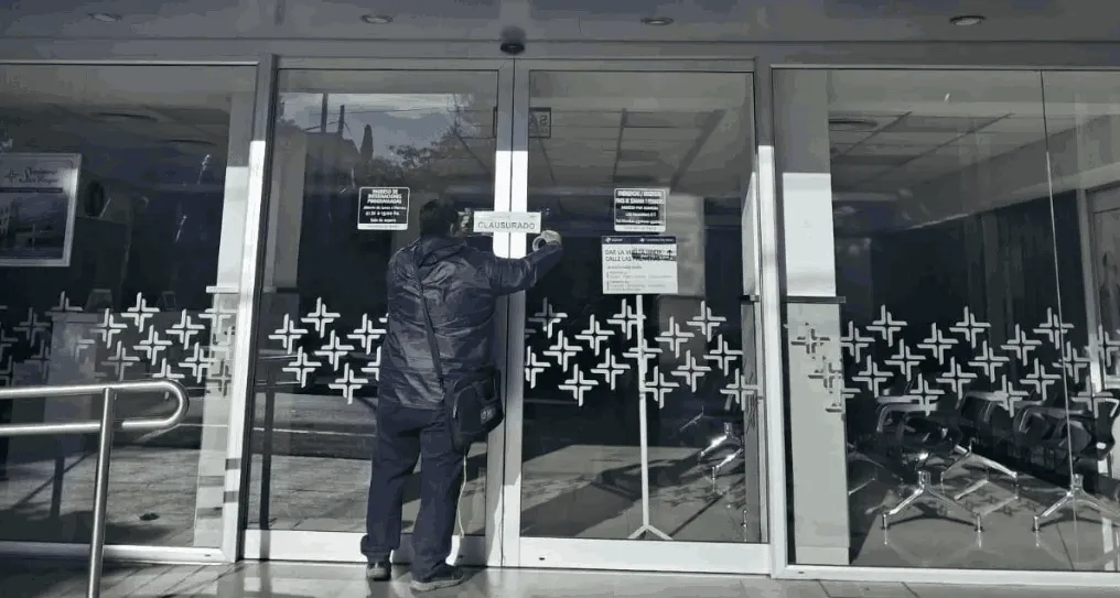 Sanatorio San Roque en el momento de la clausura