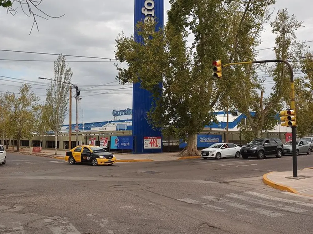 carrefour-guaymallenjpg