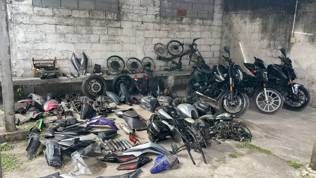 17290-la-policia-desbarato-una-red-delictiva-dedicada-al-robo-y-desguace-de-motos-en-el-valle-de-lerma