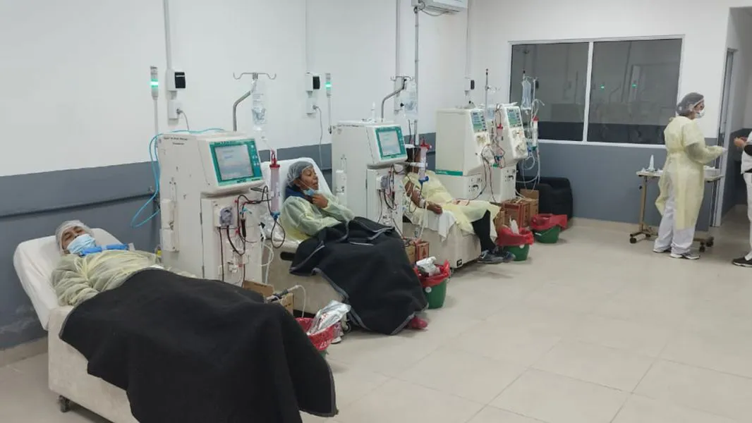 12811-el-centro-de-hemodialisis-de-tartagal-recibio-a-sus-primeros-pacientes