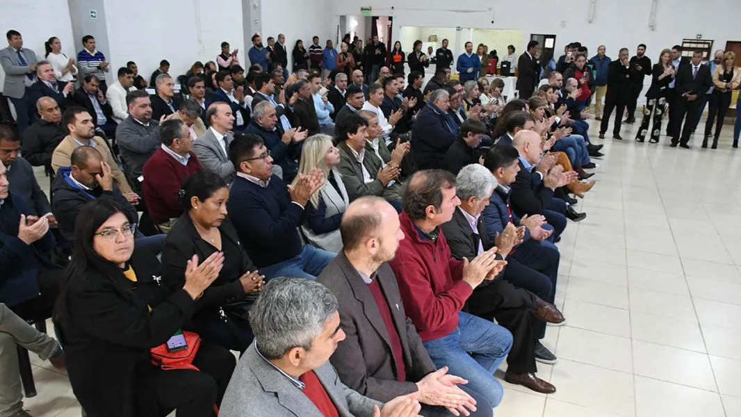 12491-diputados-y-senadores-provinciales-se-reunieron-con-el-gobernador-saenz-por-el-pacto-de-guemes