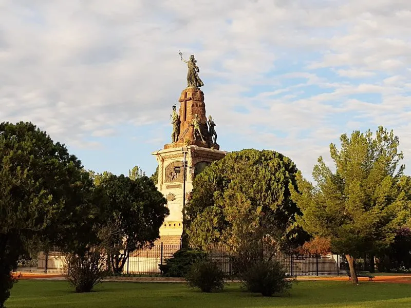 94251-desvios-de-colectivos-por-el-desfile-en-el-monumento-20-de-febrero