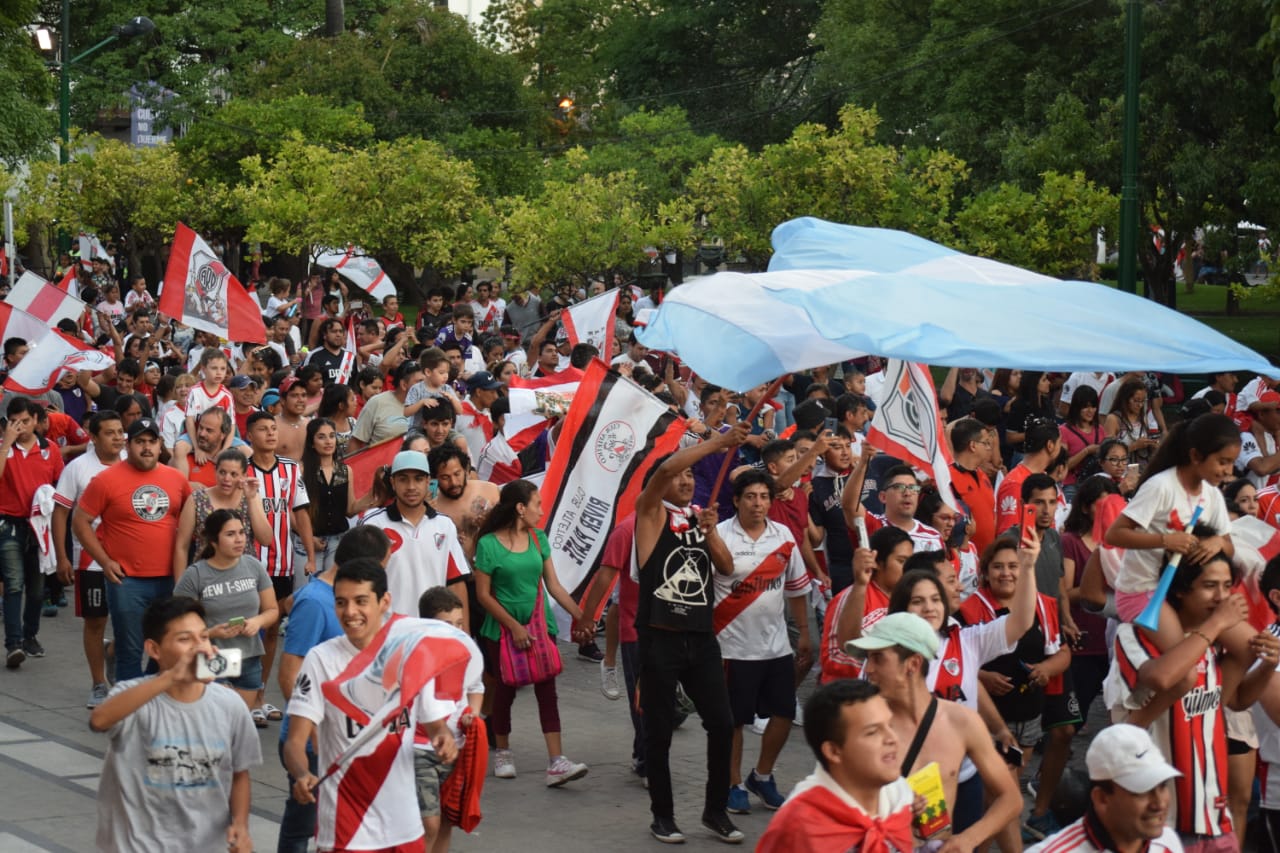 River- los festejos en Salta (9)
