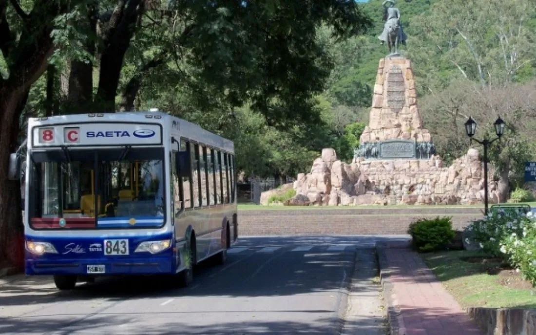 83434-asi-sera-el-servicio-de-colectivo-para-los-feriados-del-17-y-21-de-junio