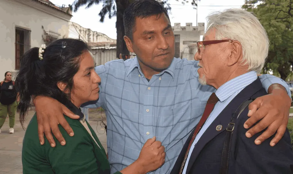 Santos Clemente Vera a los abrazos (17)