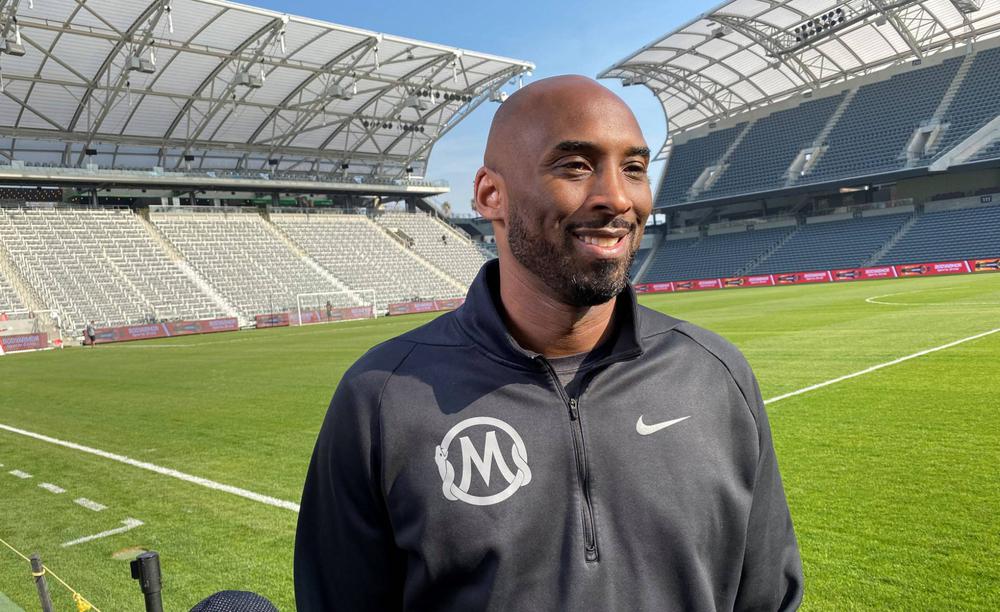 Kobyn Briant muere en accidente de helicóptero