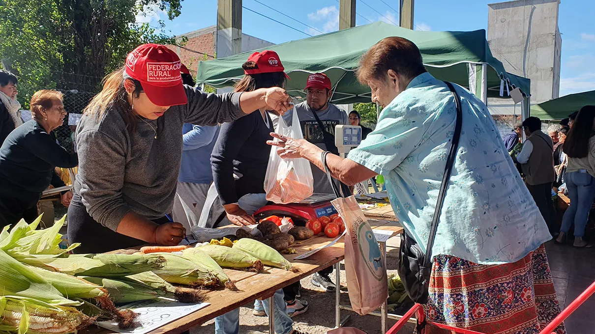 mercado-en-tu-barrio-miguel-ortiz-23