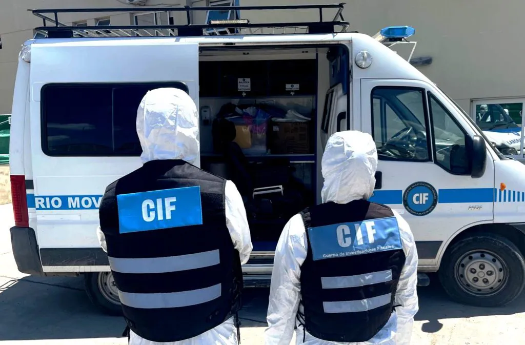 CIF-Laboratorio-Movil-19-1024x673