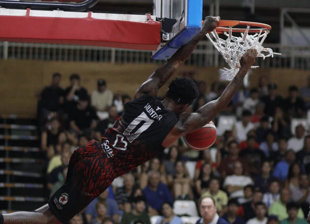 Salta Basket Hunter volcada (13)