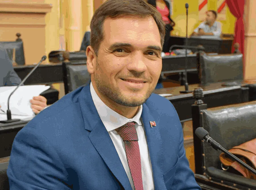Juan Cruz Curá - senador por Orán