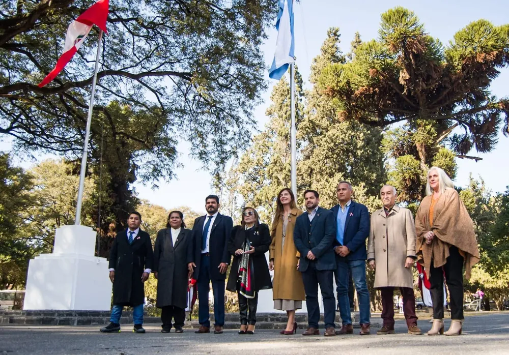 acto-aniversario-peru-