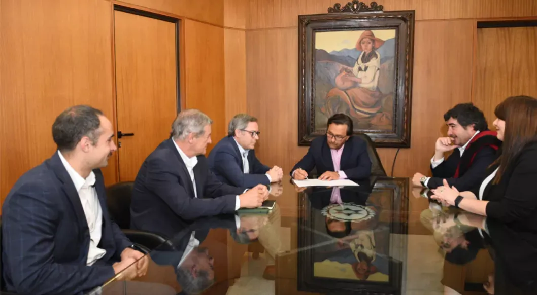 Inversion minera Sáenz con inversores